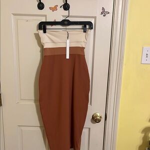 Elegant Tan and Cream Women's Skirt